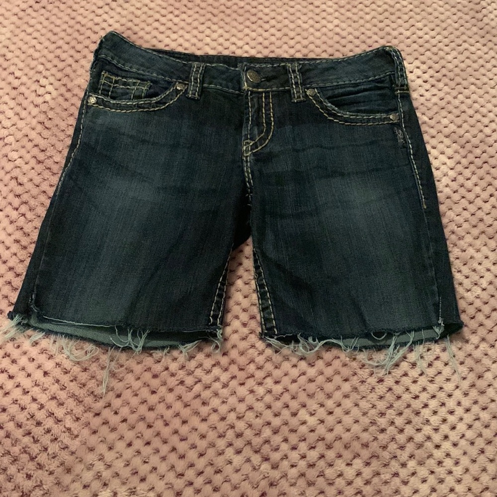 Silver jeans Suki cut off jeans size 29